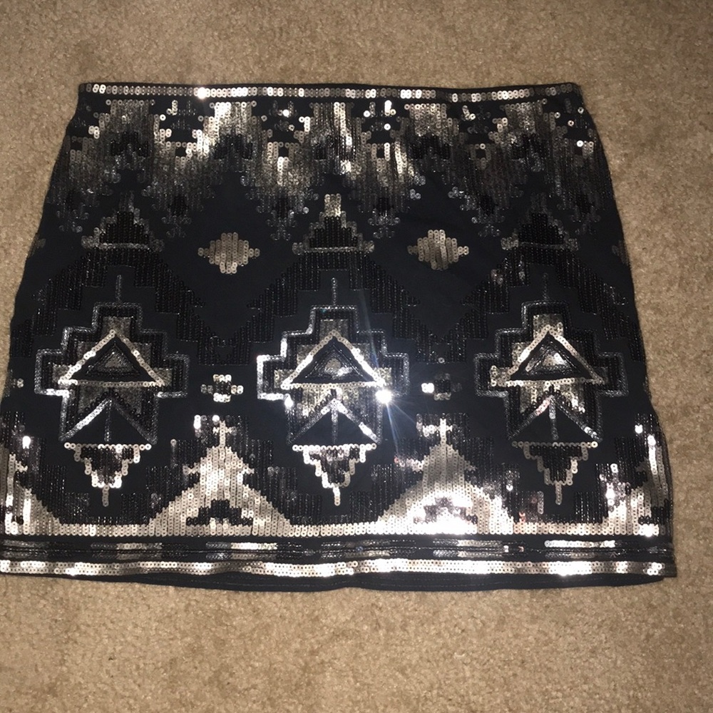 Express sequin mini skirt